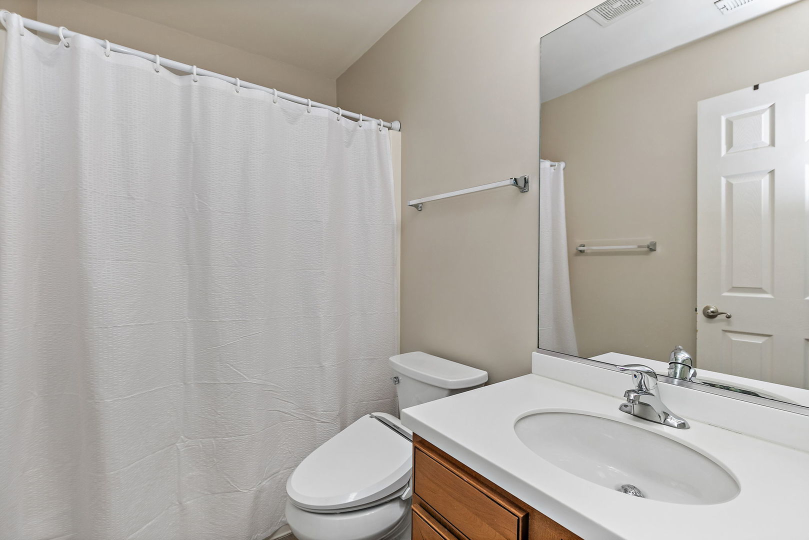 562 Gunnison Court, Gilberts, IL 60136