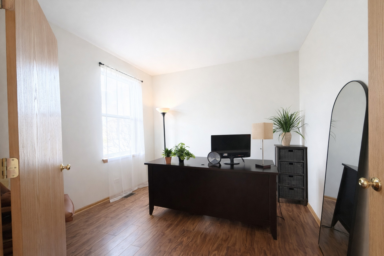 748 VERSAILLES Parkway, Oswego, IL 60543