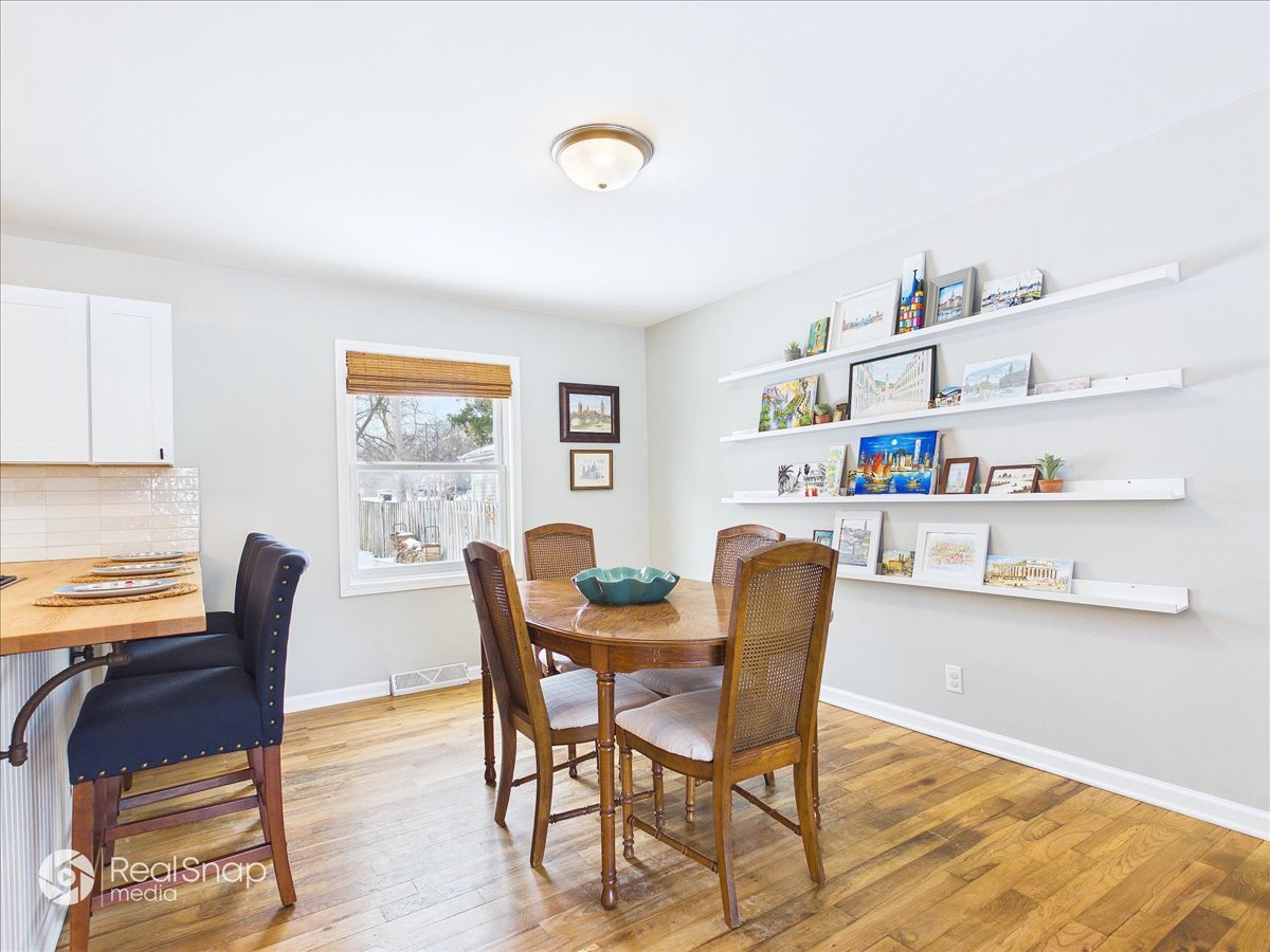 34070 N Lilac Avenue, Grayslake, IL 60030