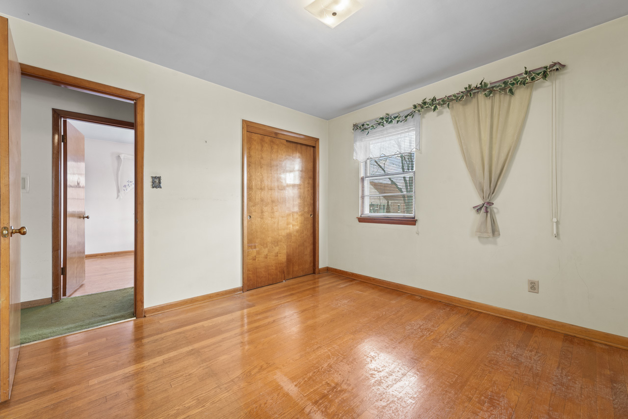 19 Schrum Road, Calumet City, IL 60409