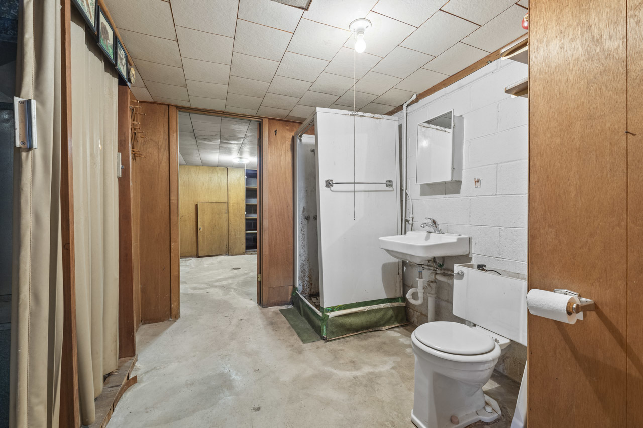 19 Schrum Road, Calumet City, IL 60409