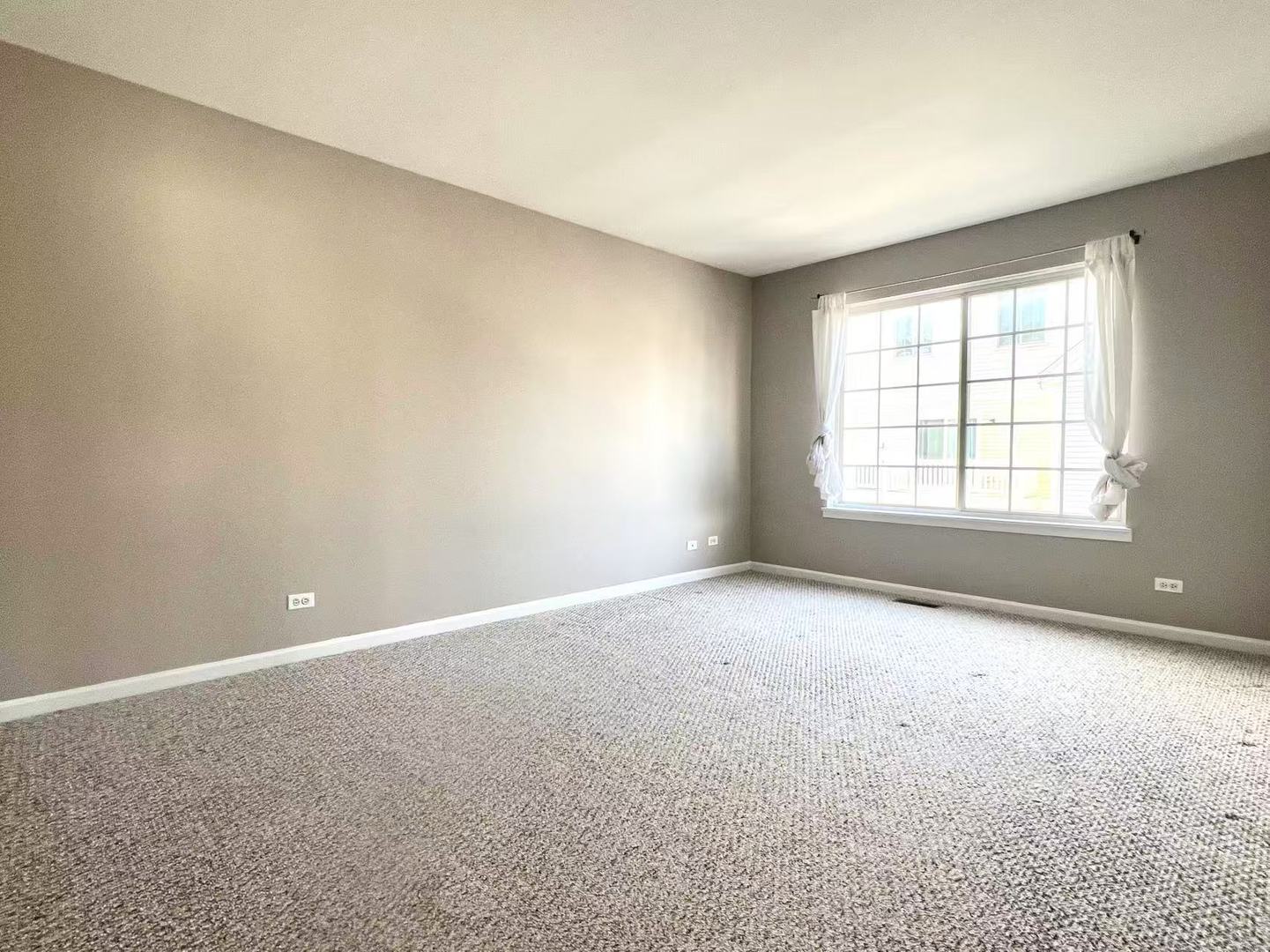 3356 Ravinia Circle #3356, Aurora, IL 60504