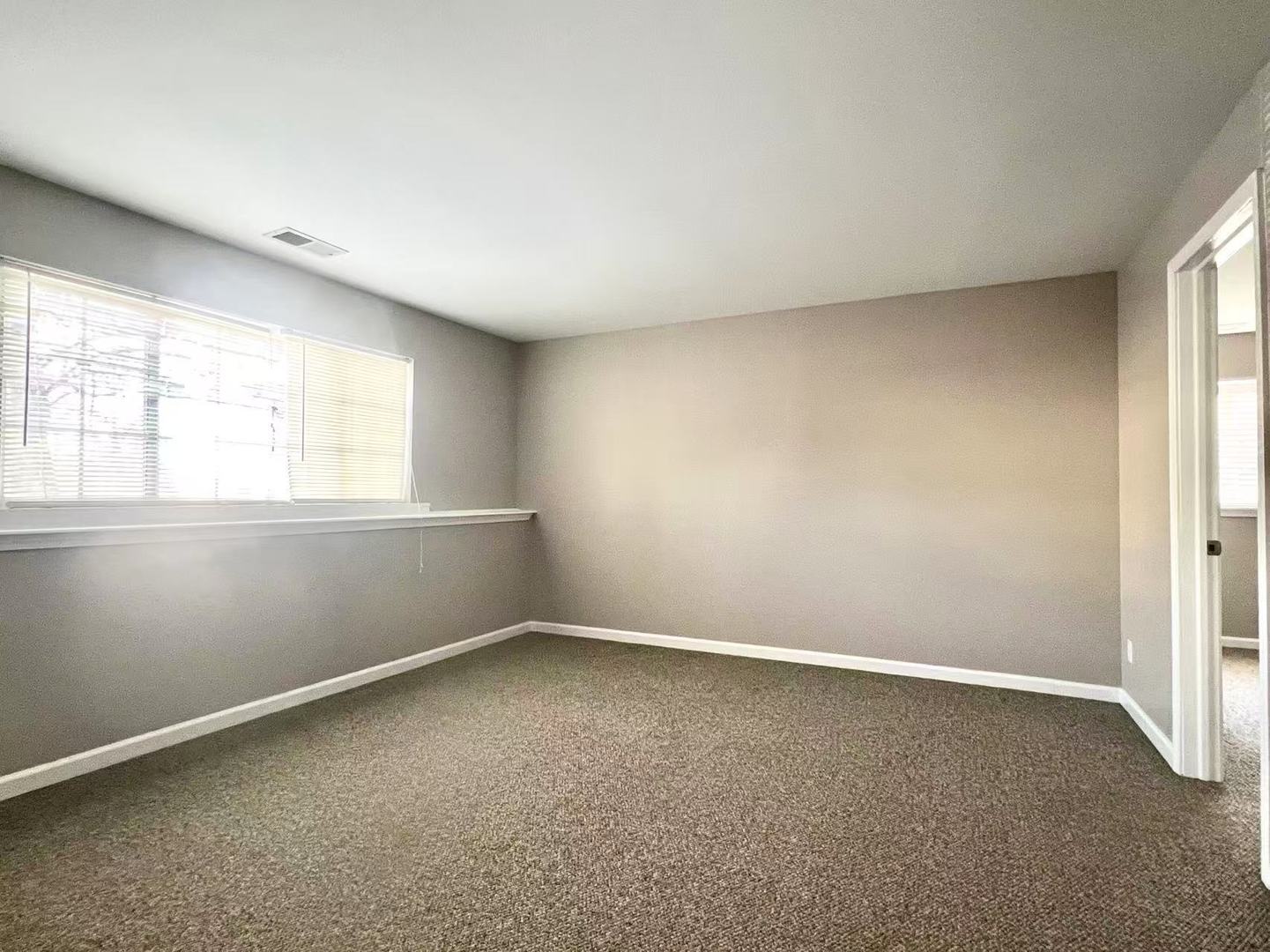 3356 Ravinia Circle #3356, Aurora, IL 60504