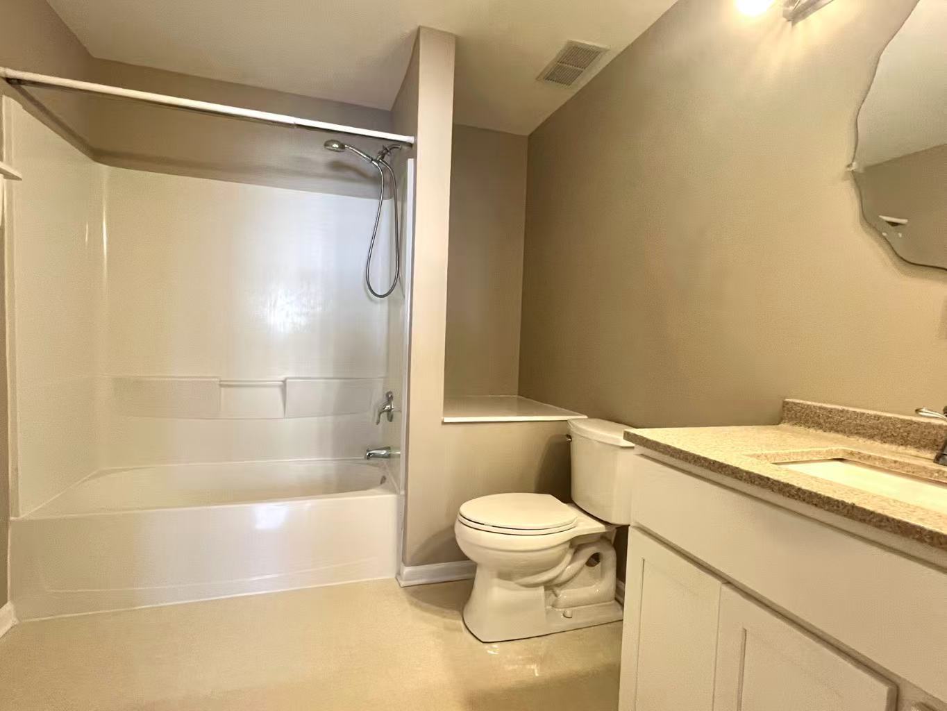 3356 Ravinia Circle #3356, Aurora, IL 60504