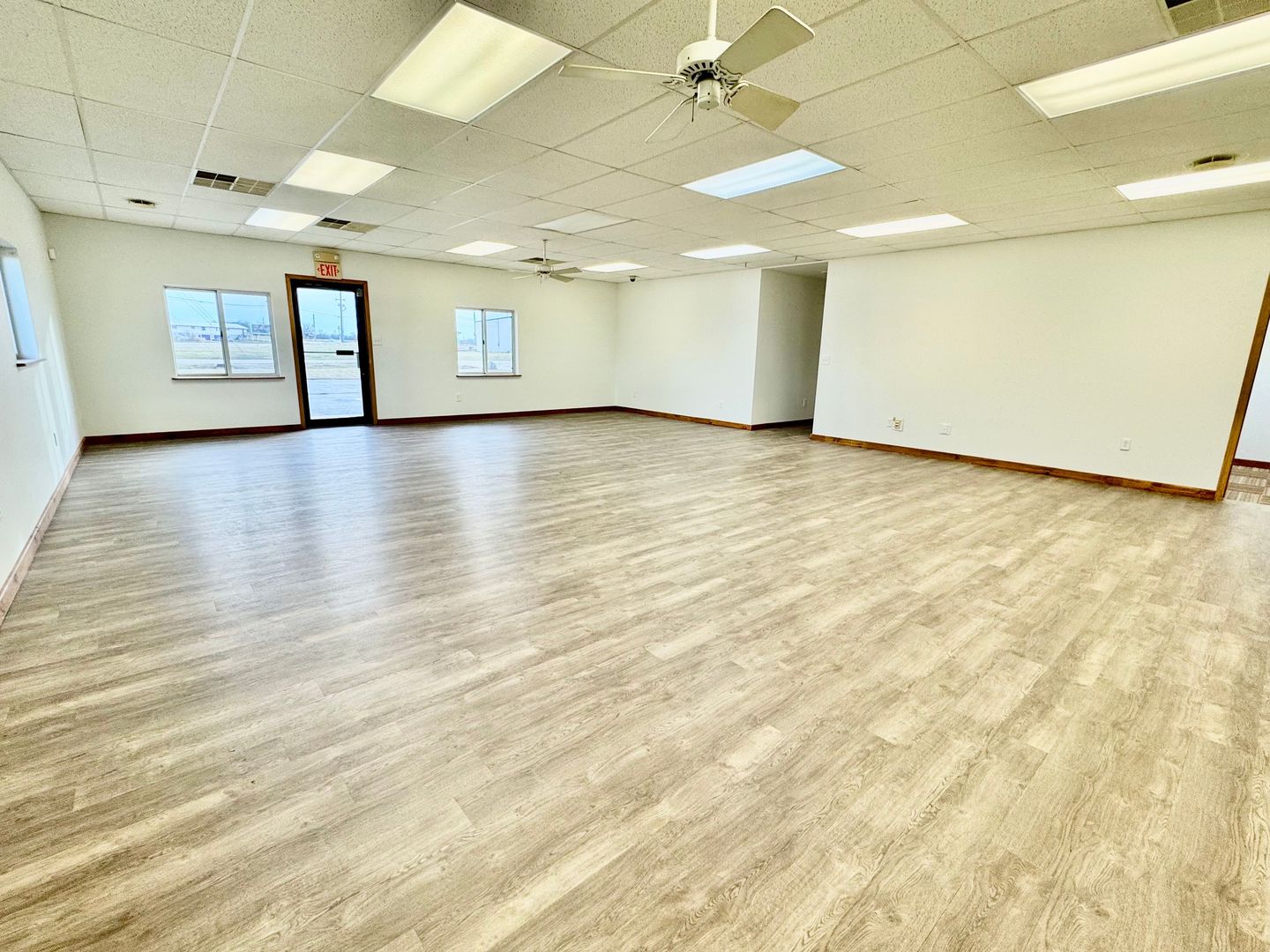 9 Enterprise Drive, Lasalle, IL 61301