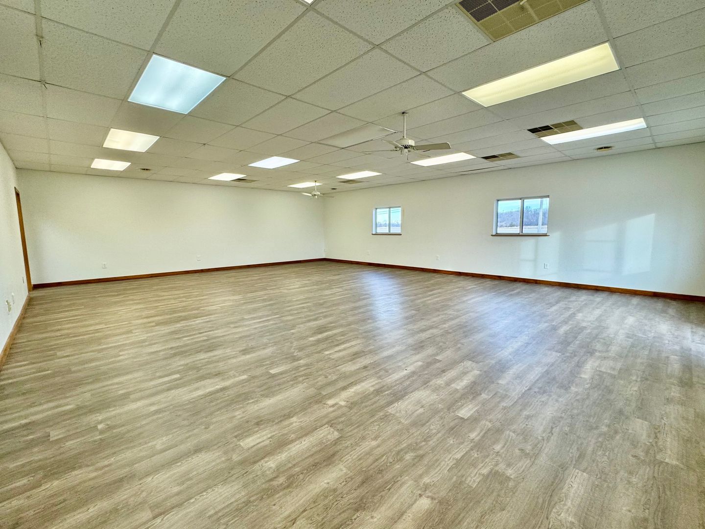 9 Enterprise Drive, Lasalle, IL 61301