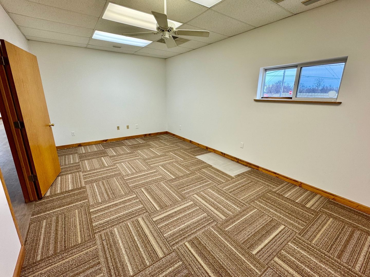 9 Enterprise Drive, Lasalle, IL 61301