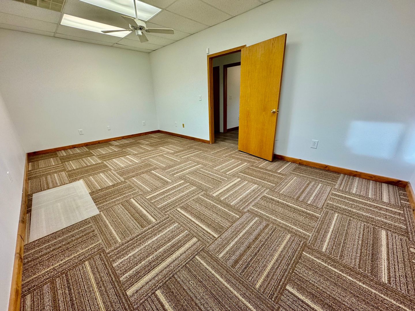 9 Enterprise Drive, Lasalle, IL 61301