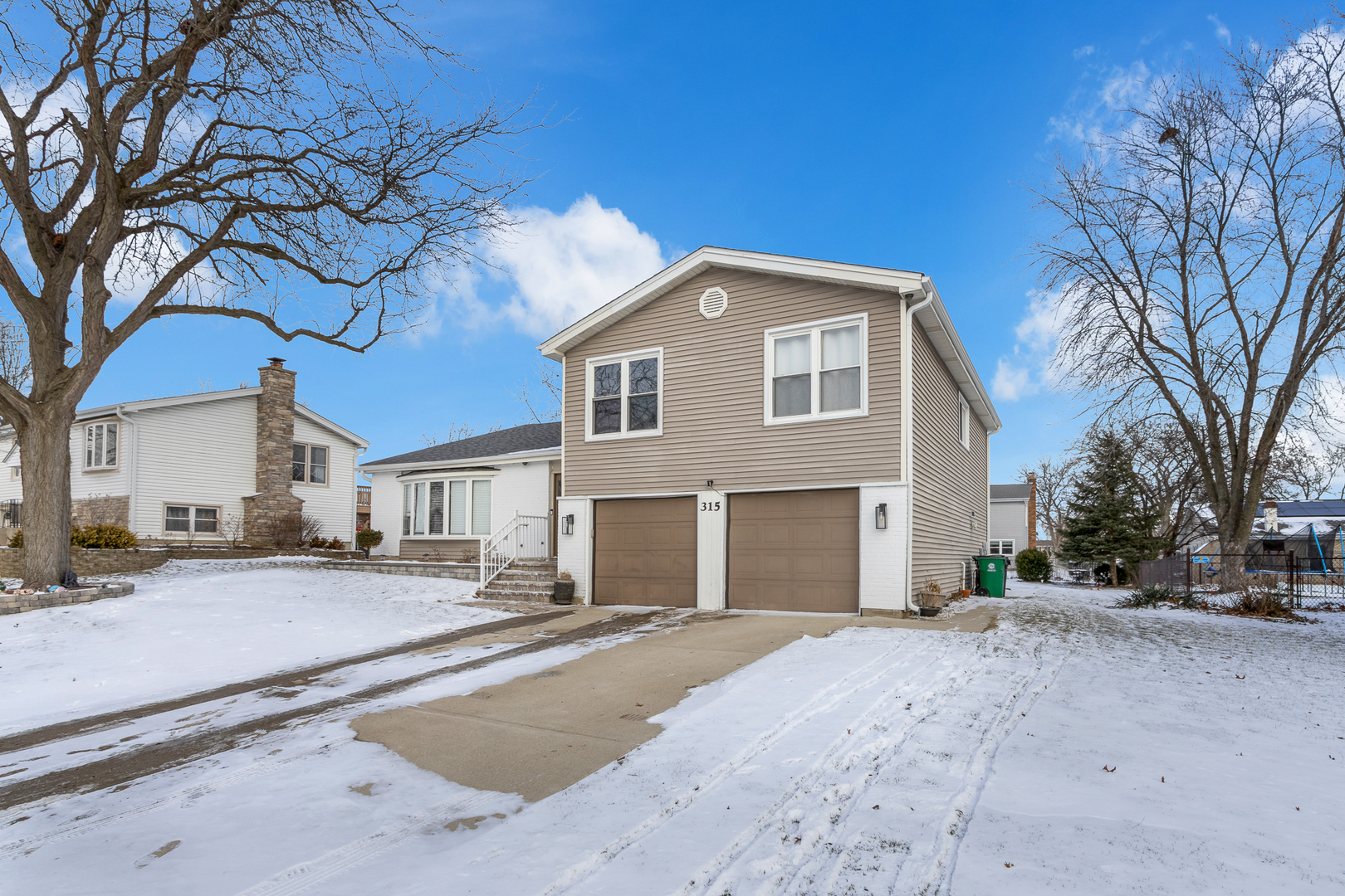 315 Norton Lane, Bloomingdale, IL 60108
