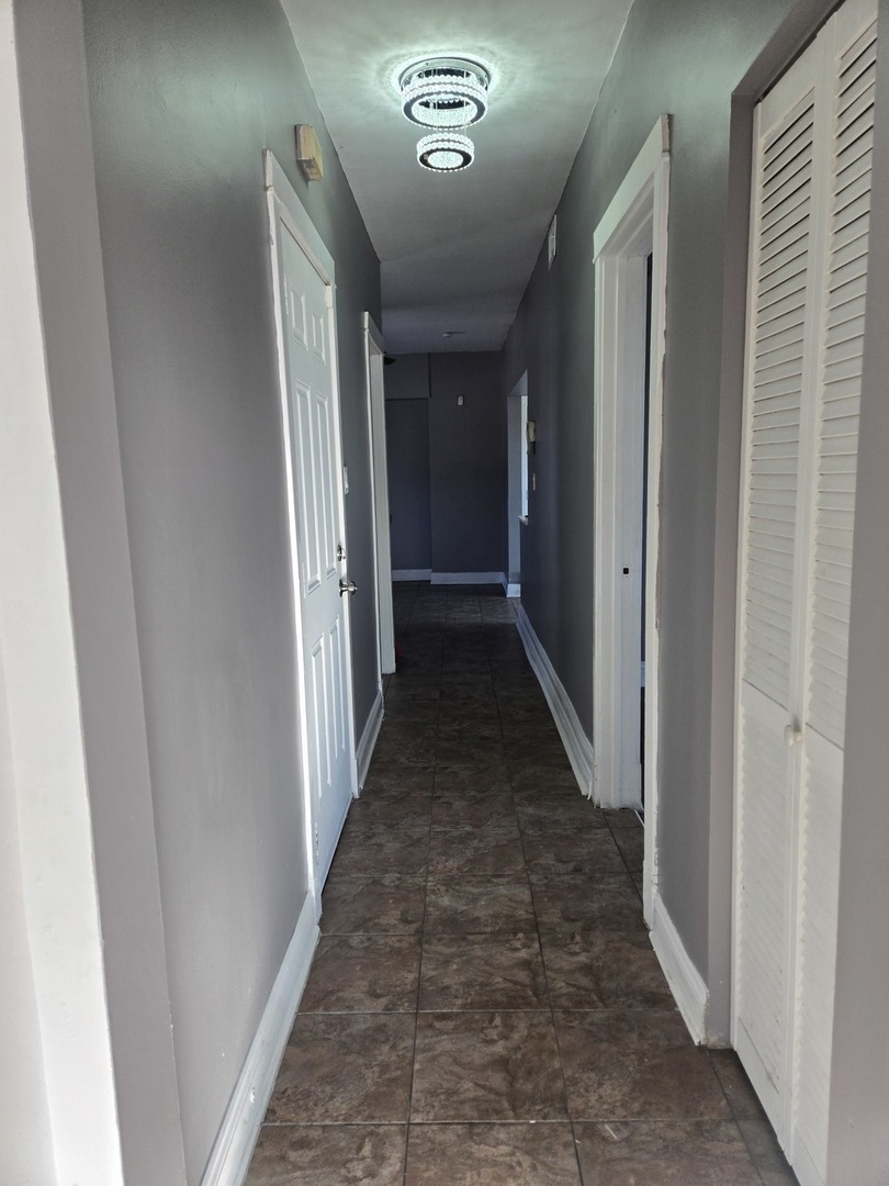 2822 W Marquette Road #2F, Chicago, IL 60629