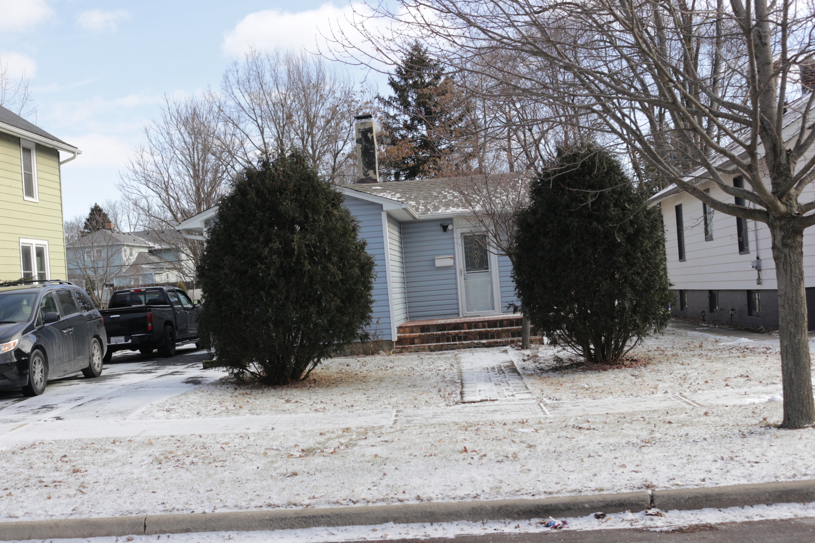 603 N May Street, Aurora, IL 60506