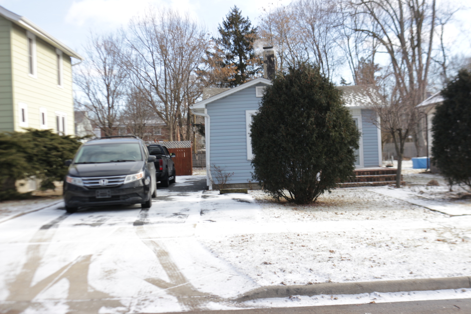 603 N May Street, Aurora, IL 60506