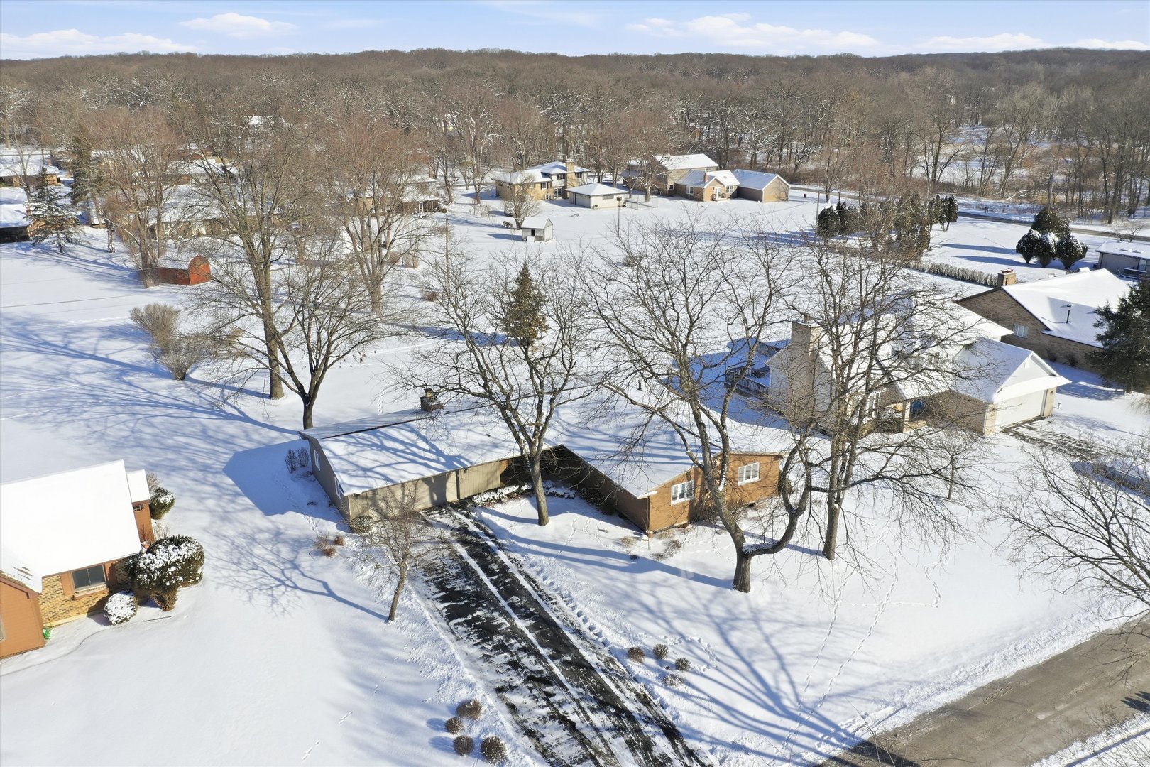 2026 E Maple Street, Crete, IL 60417