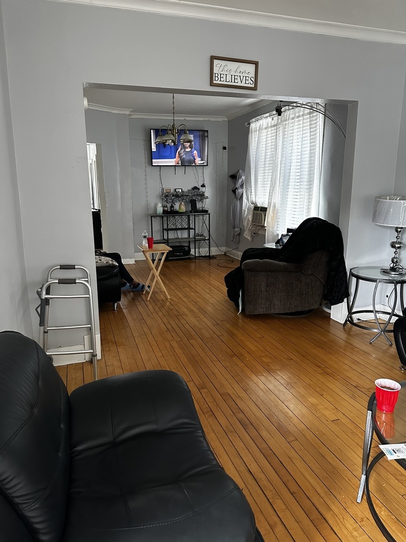 6550 S Claremont Avenue, Chicago, IL 60636