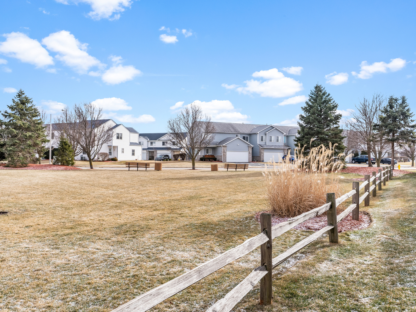 1923 Waters Edge Drive, Minooka, IL 60447