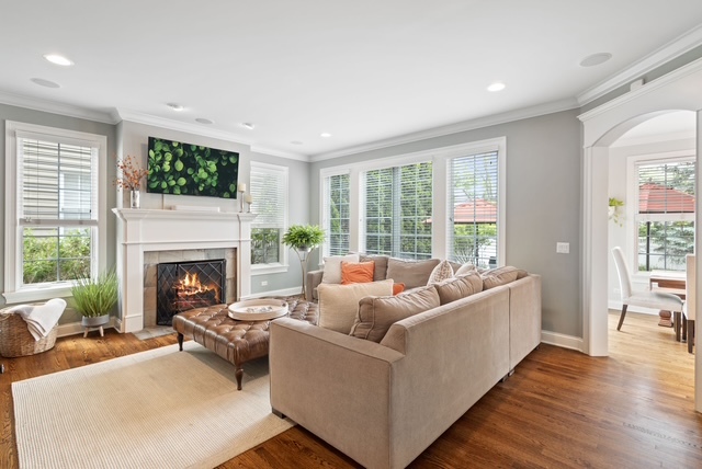 3919 Washington Street, Downers Grove, IL 60515