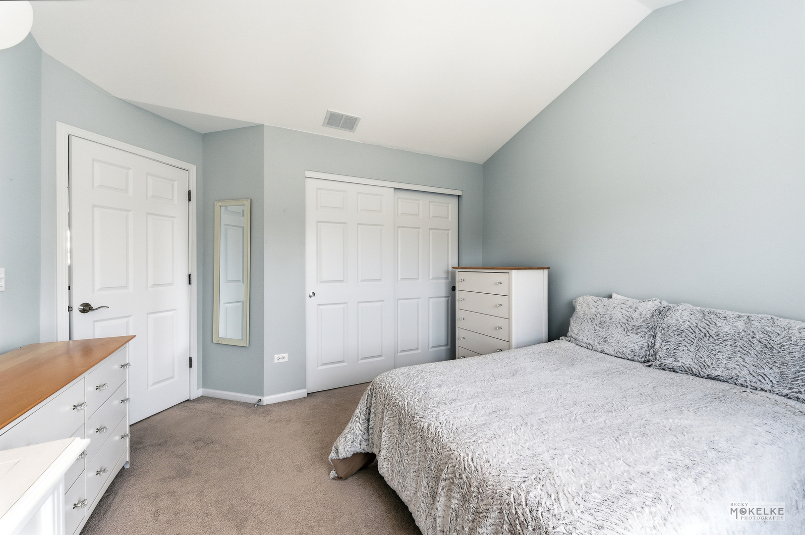 467 Vaughn Circle, Aurora, IL 60502