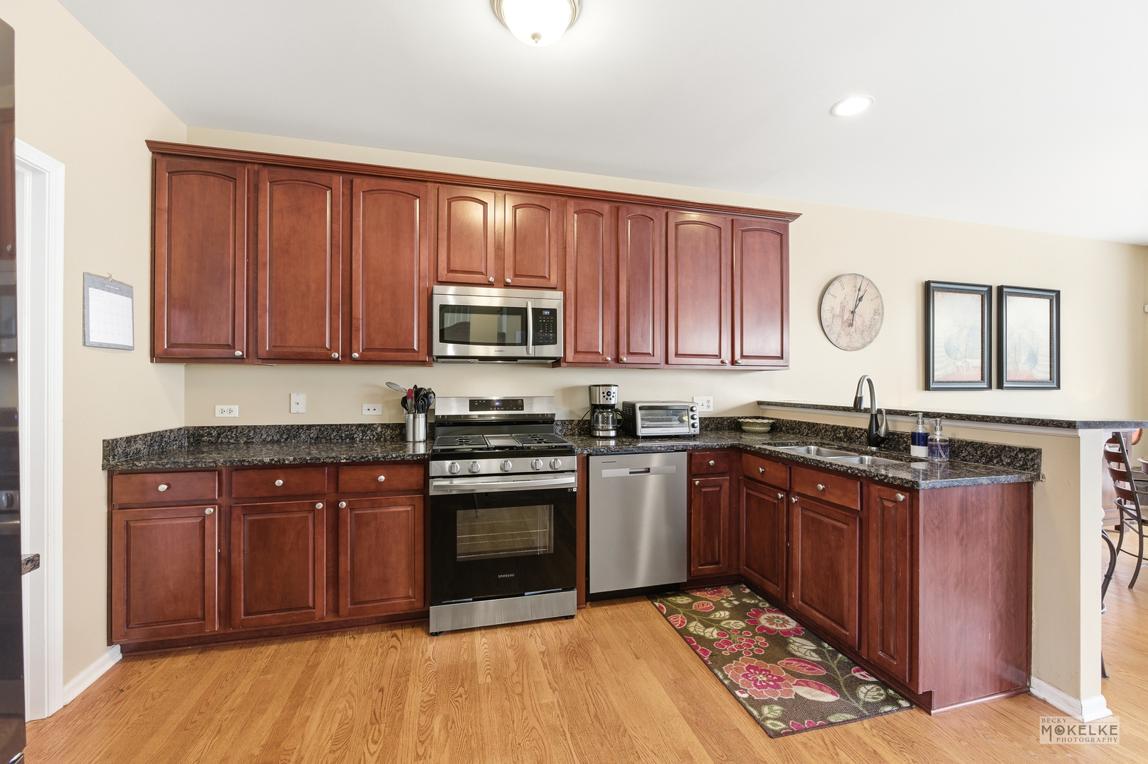 467 Vaughn Circle, Aurora, IL 60502