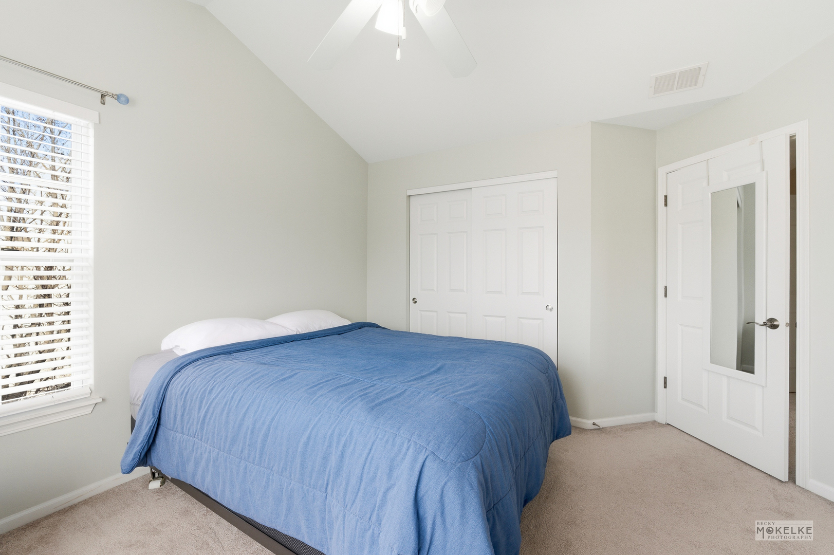 467 Vaughn Circle, Aurora, IL 60502