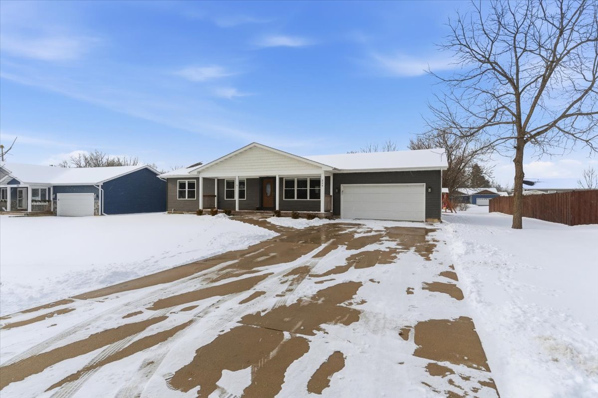 214 Garnett Avenue, Winthrop Harbor, IL 60096