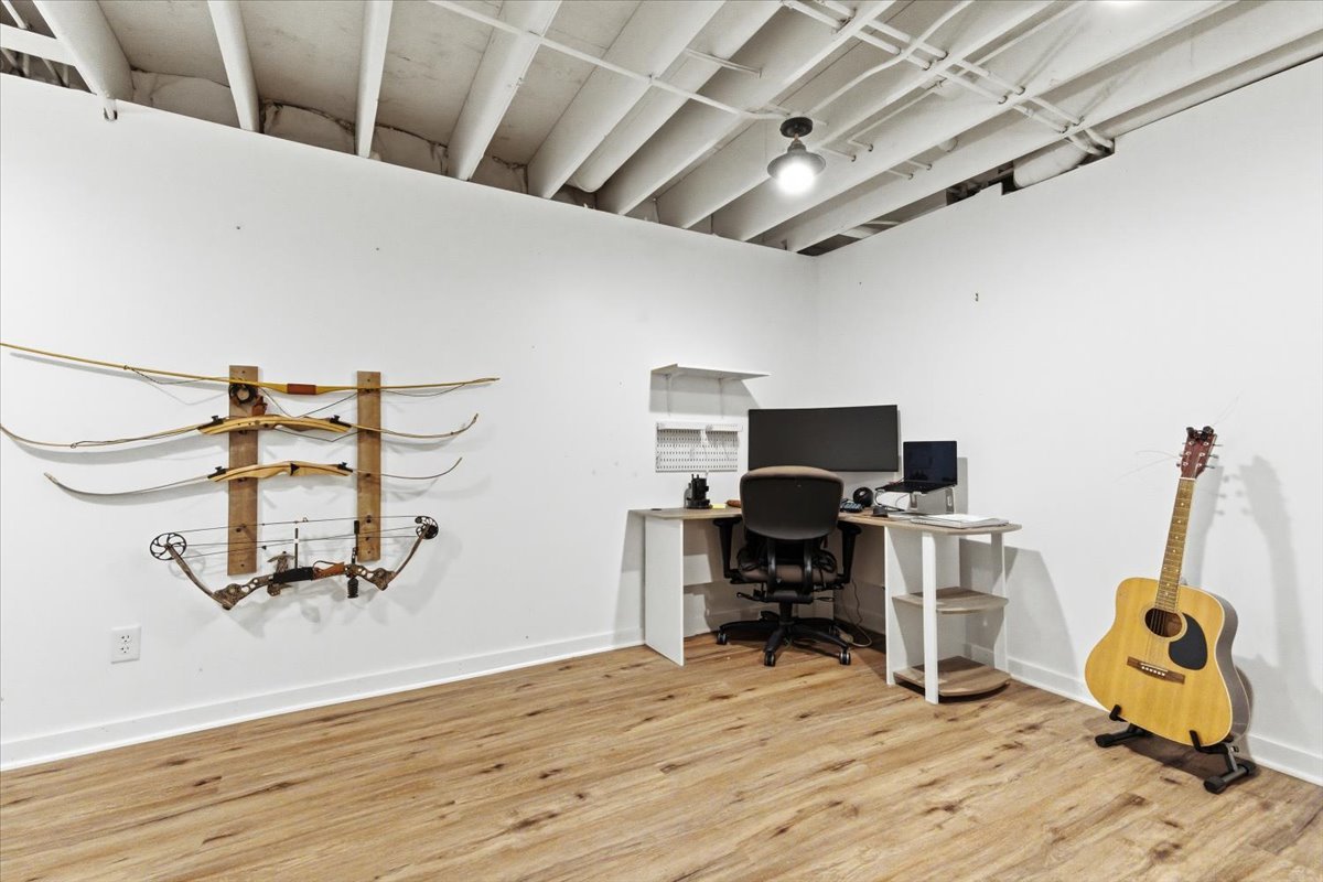 214 Garnett Avenue, Winthrop Harbor, IL 60096