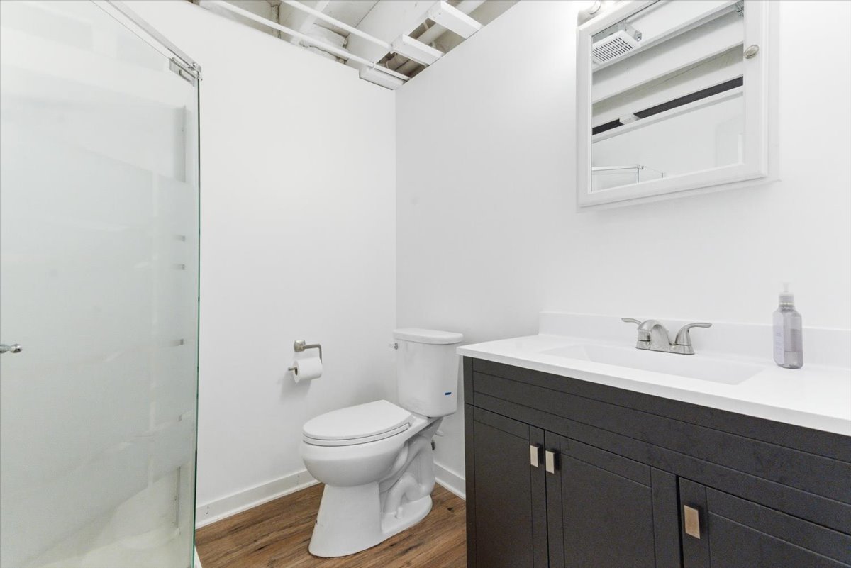 214 Garnett Avenue, Winthrop Harbor, IL 60096