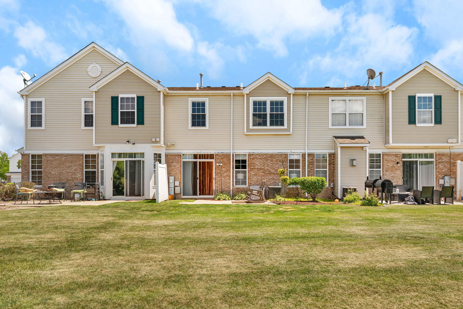 1047 Heron Circle, Joliet, IL 60431