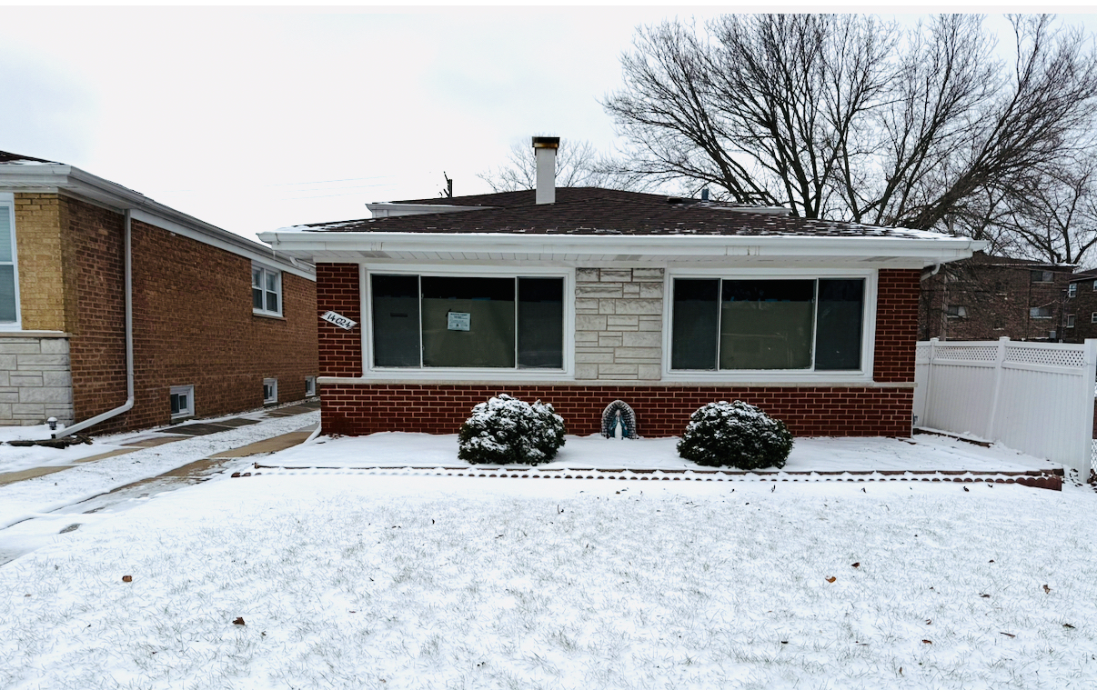 14024 S Saginaw Avenue, Burnham, IL 60633