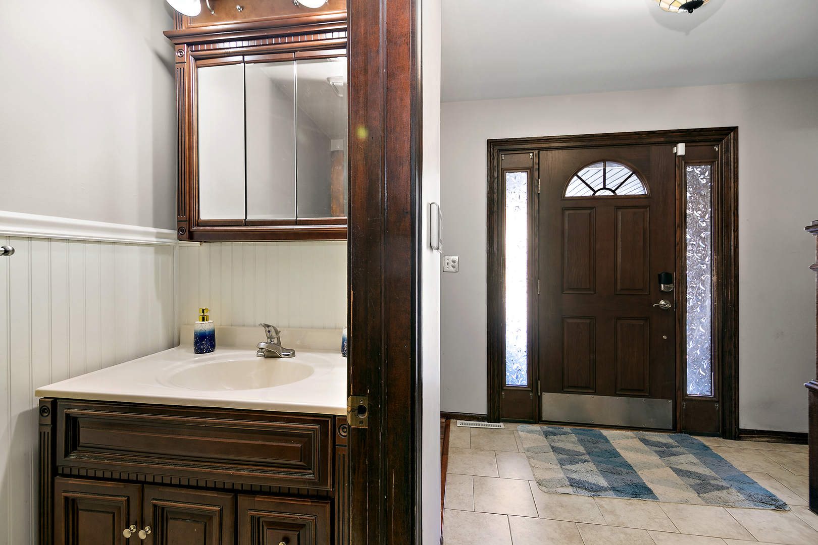 901 VALENCIA Drive, Shorewood, IL 60404