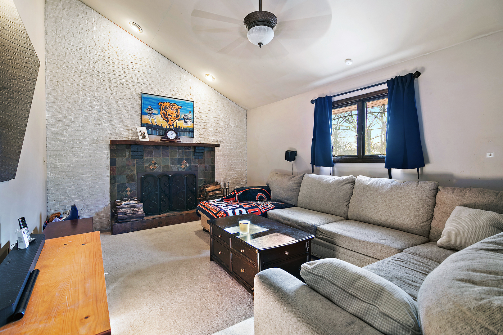 901 VALENCIA Drive, Shorewood, IL 60404