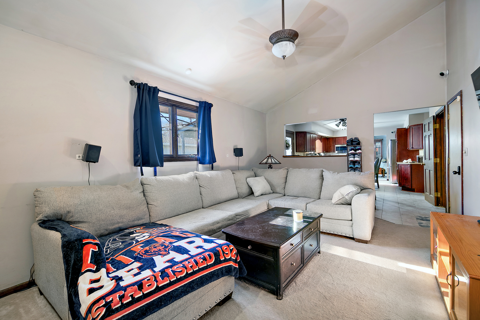 901 VALENCIA Drive, Shorewood, IL 60404