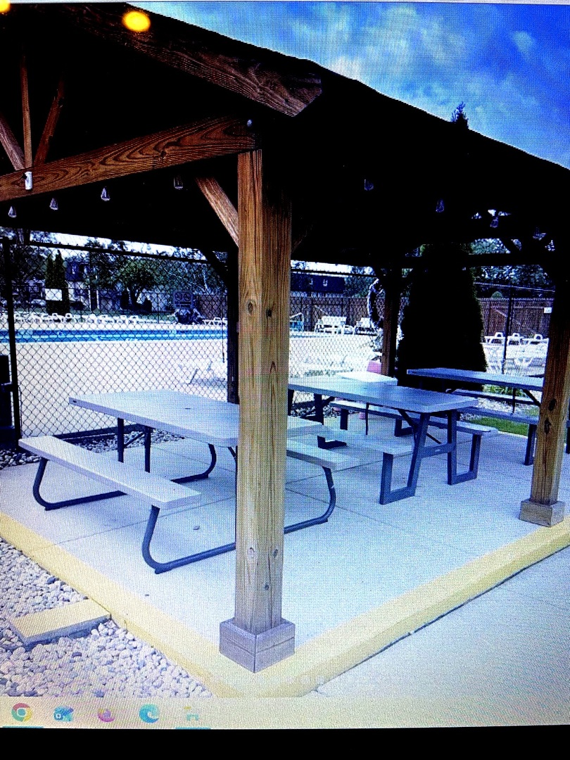 11129 S 84th Avenue #3B, Palos Hills, IL 60465