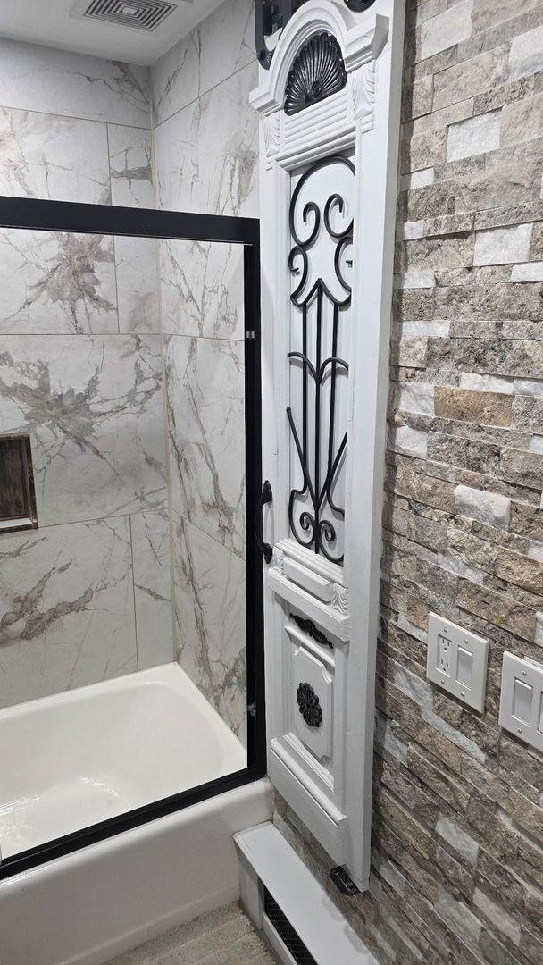 11129 S 84th Avenue #3B, Palos Hills, IL 60465