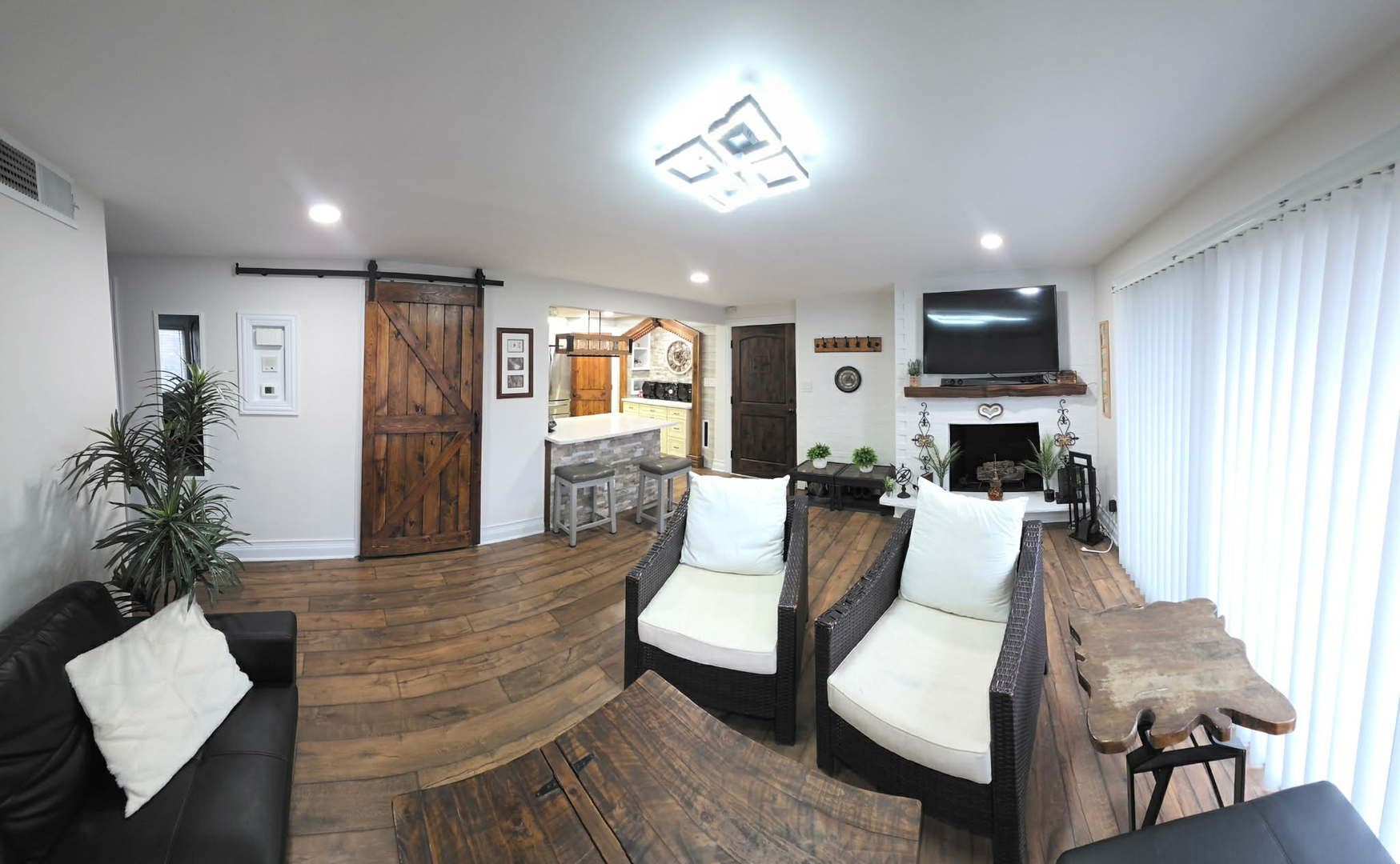 11129 S 84th Avenue #3B, Palos Hills, IL 60465