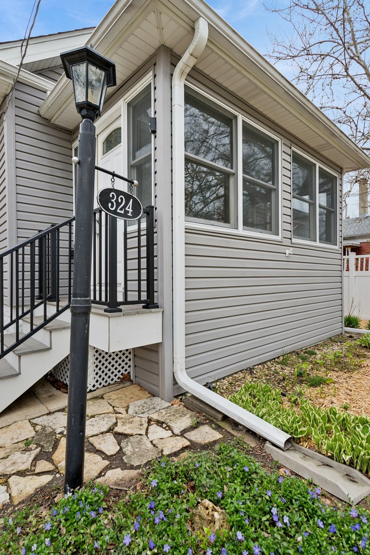 324 E 13th Street, Lockport, IL 60441