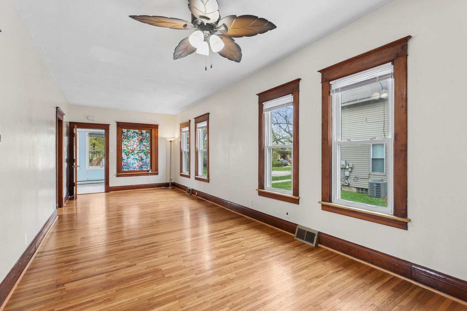 324 E 13th Street, Lockport, IL 60441