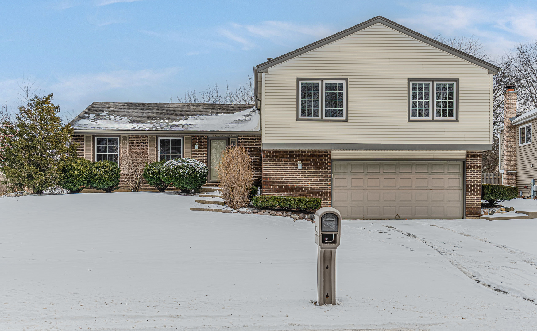 794 Stillwater Court, Lake Zurich, IL 60047