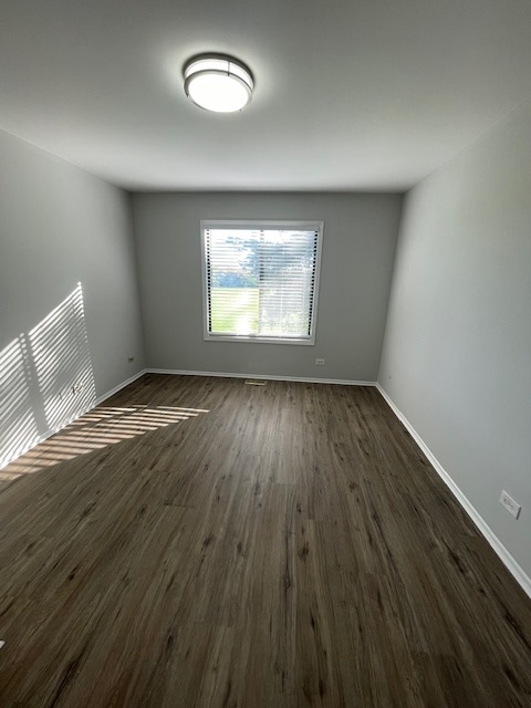 933 Monroe Court #933, Vernon Hills, IL 60061