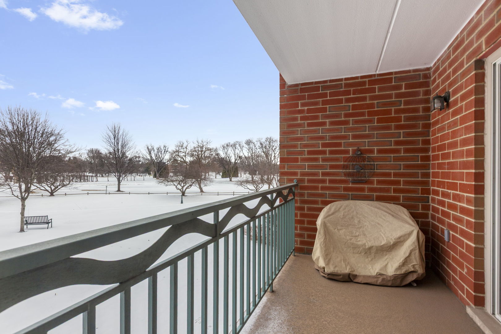 730 Creekside Drive #209, Mount Prospect, IL 60056