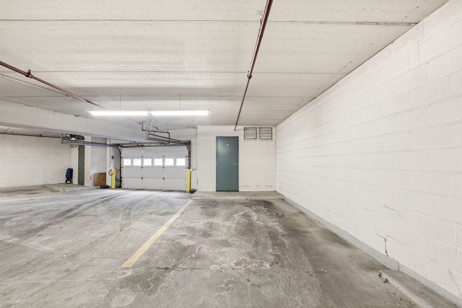 730 Creekside Drive #209, Mount Prospect, IL 60056