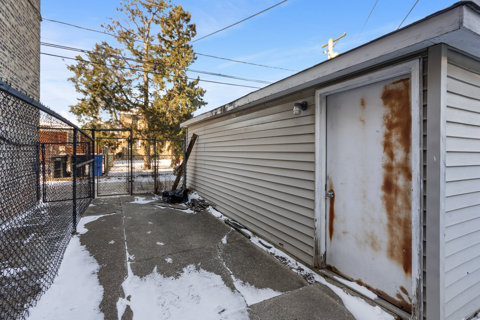 8152 S Wood Street, Chicago, IL 60620