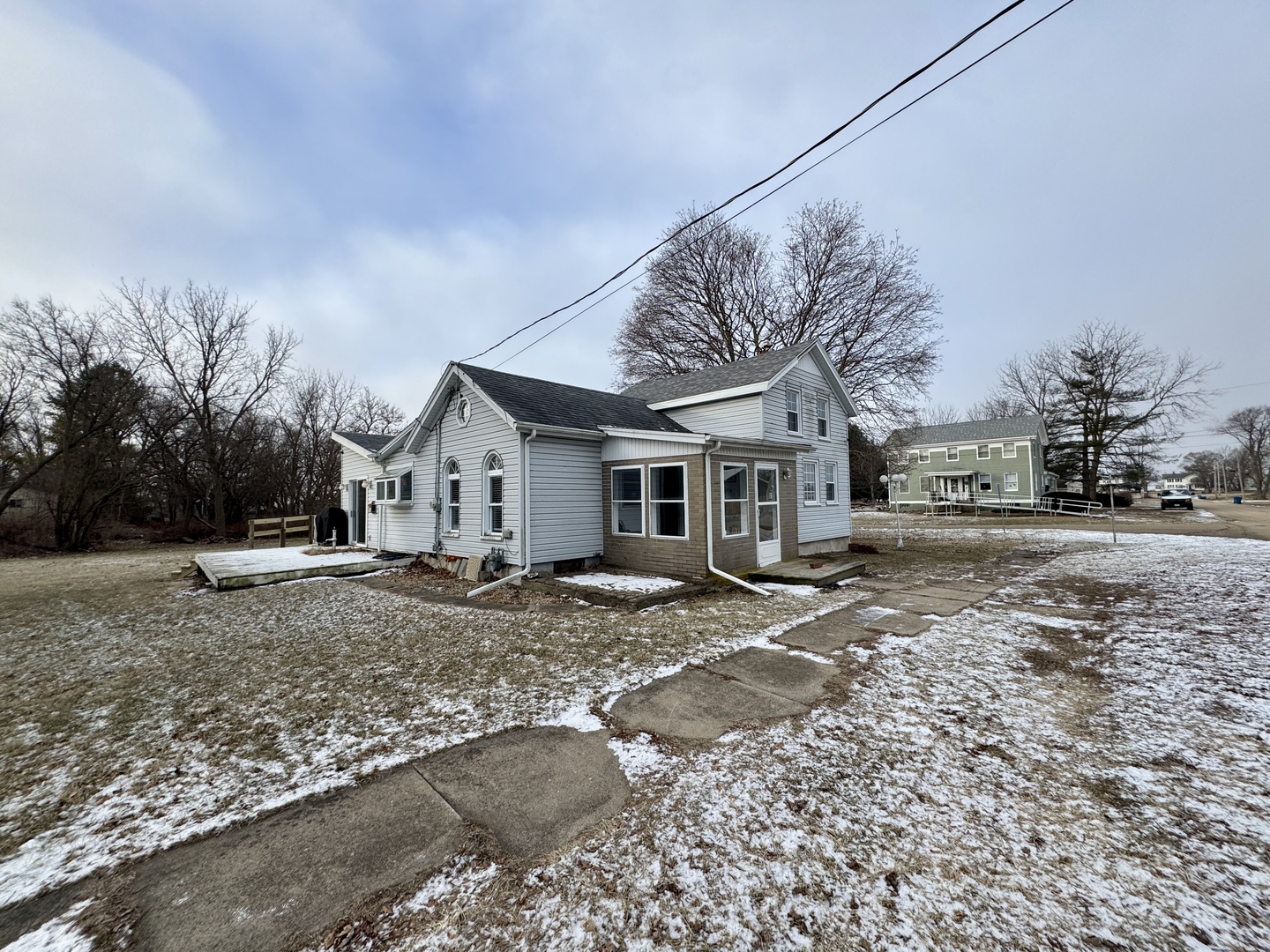 108 W Washington Street, Dover, IL 61323