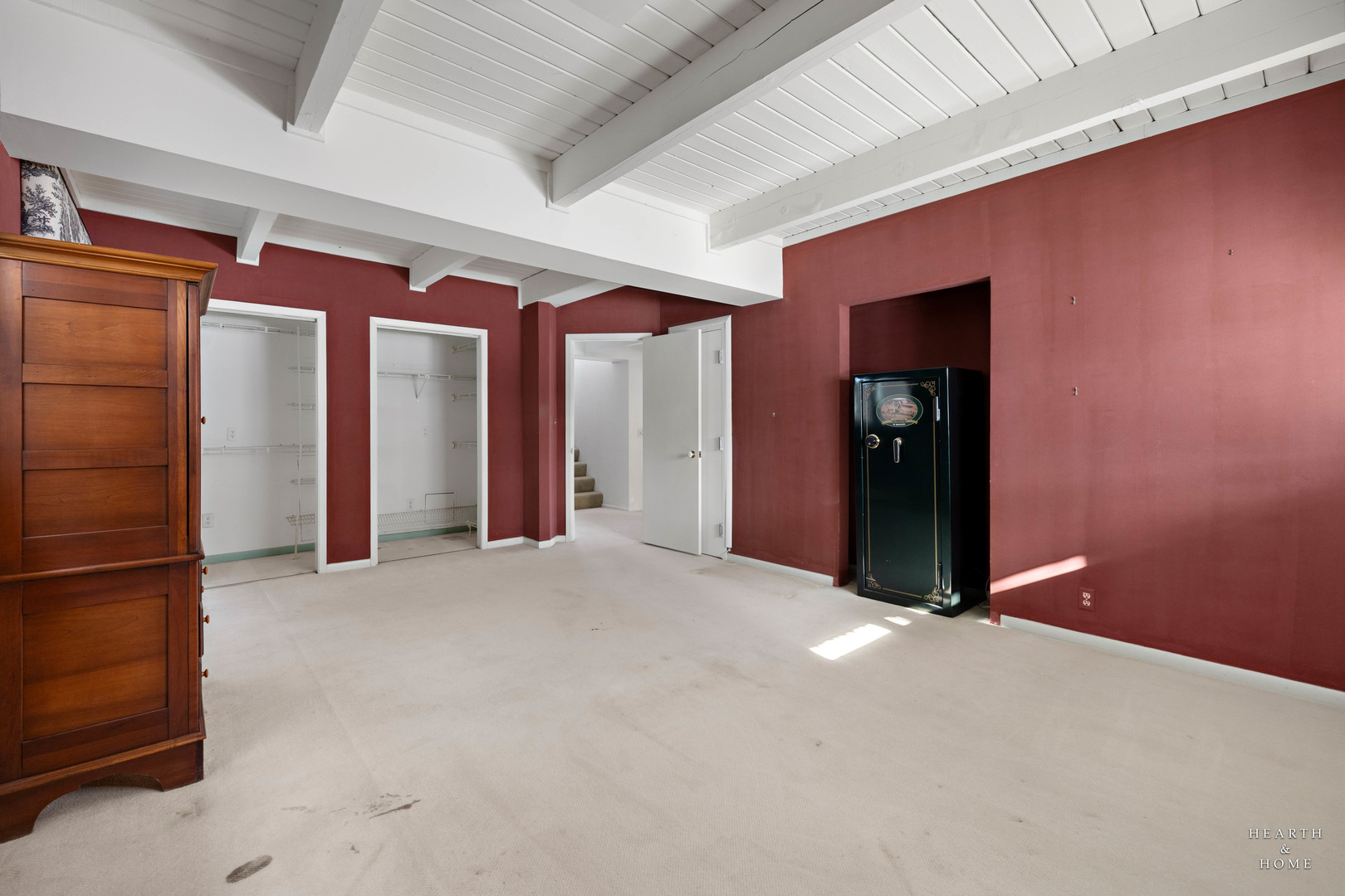 7814 N Pillow Hill Road, Spring Grove, IL 60081