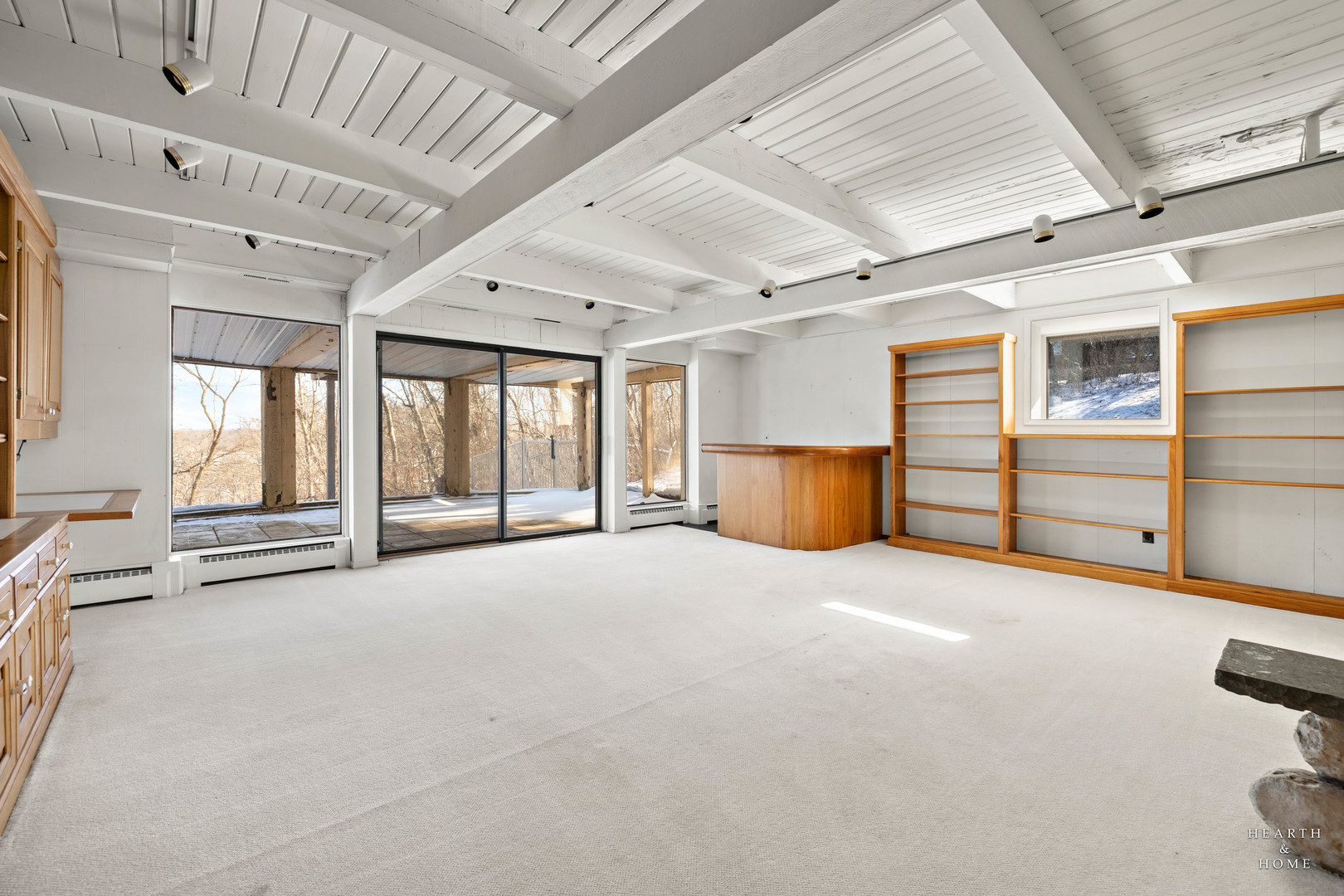 7814 N Pillow Hill Road, Spring Grove, IL 60081