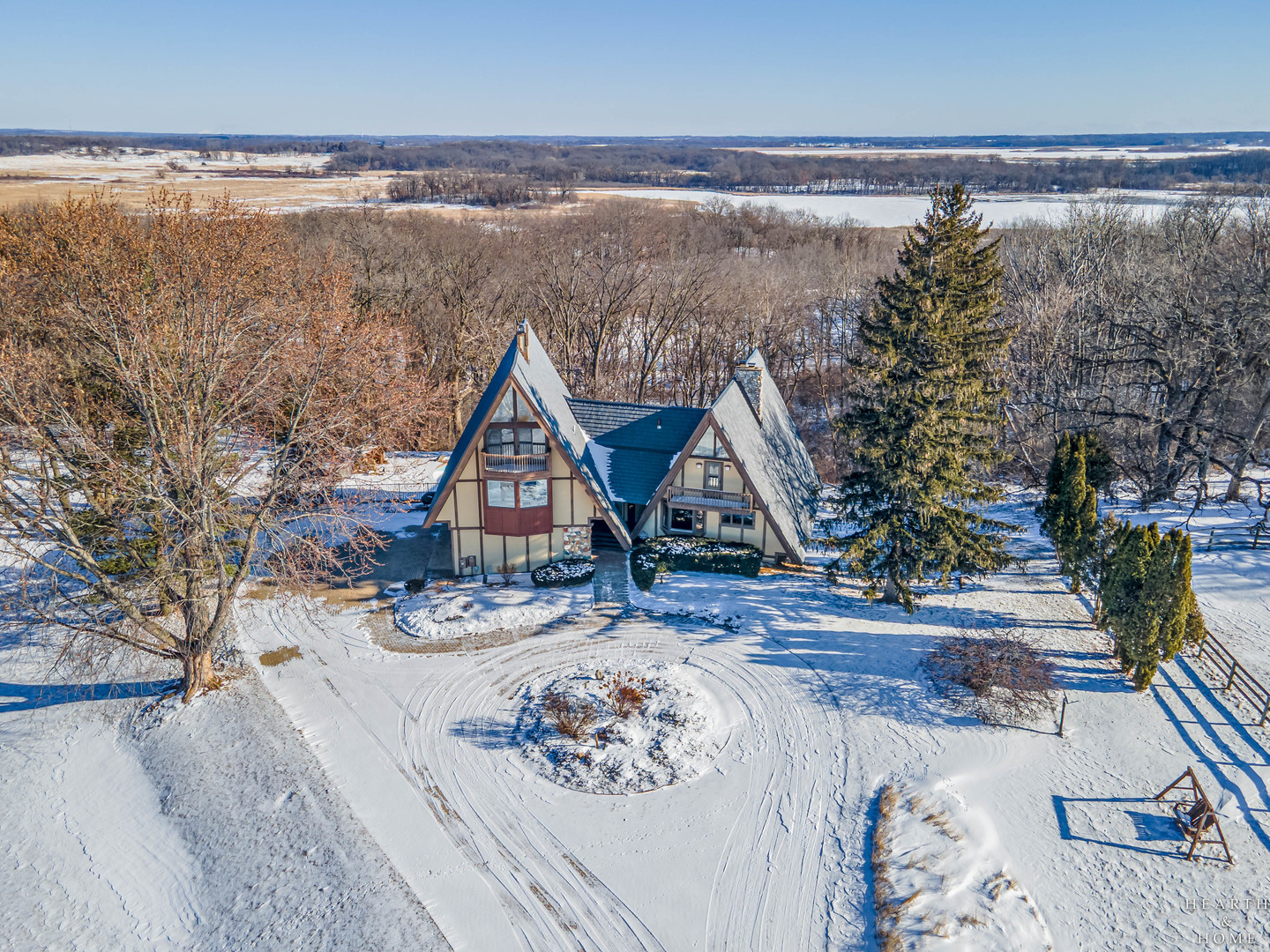 7814 N Pillow Hill Road, Spring Grove, IL 60081