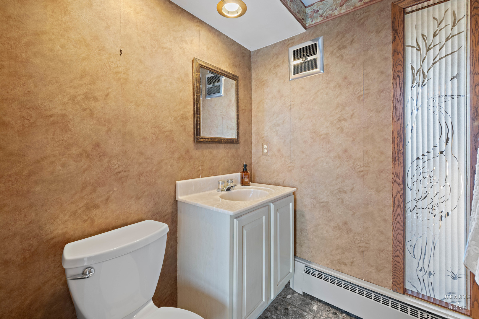 7814 N Pillow Hill Road, Spring Grove, IL 60081