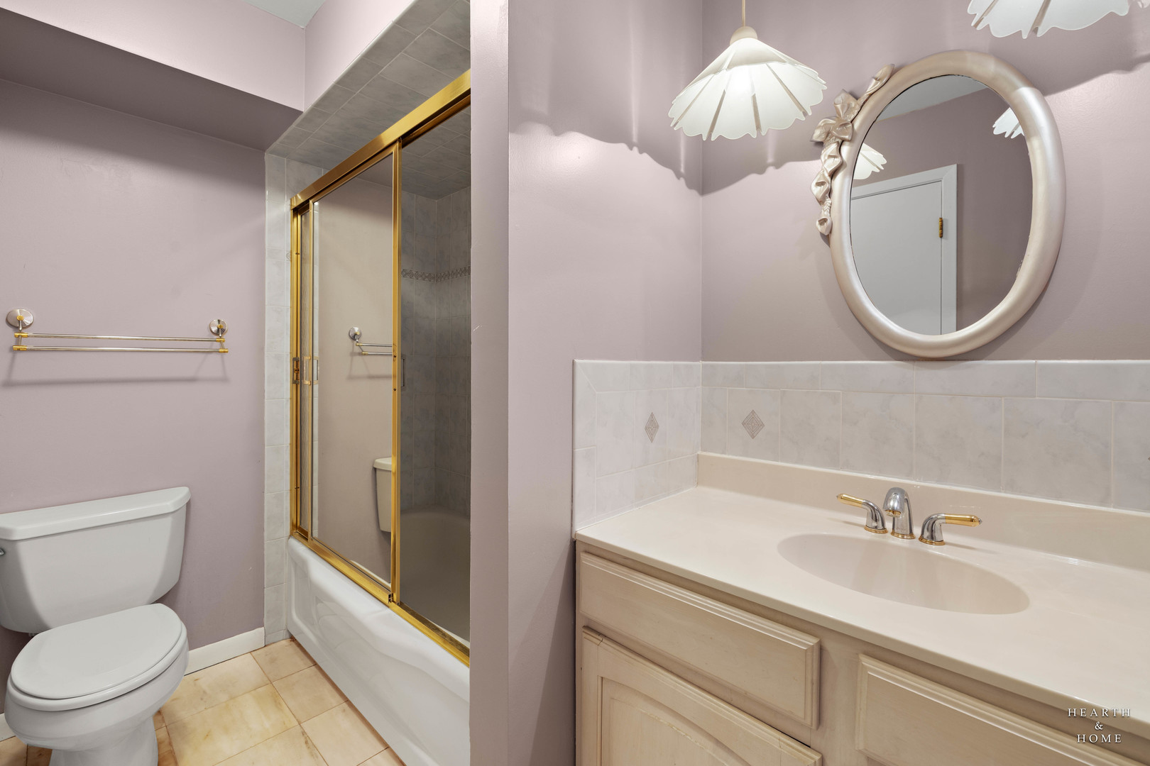 7814 N Pillow Hill Road, Spring Grove, IL 60081