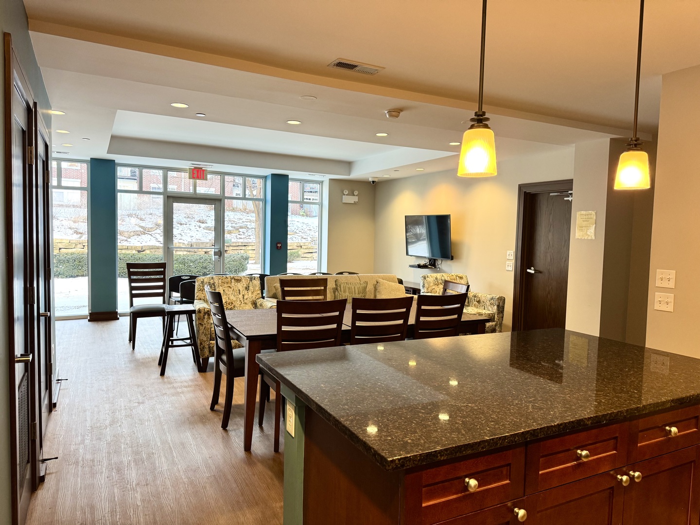 7753 Van Buren Street #401, Forest Park, IL 60130