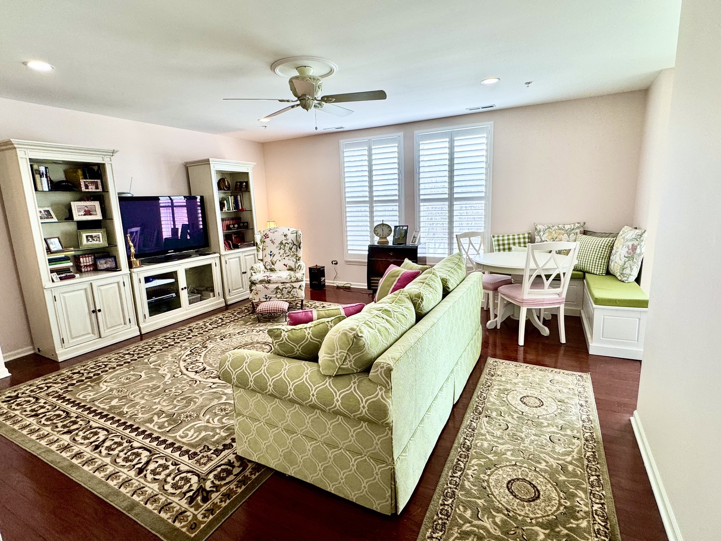 7753 Van Buren Street #401, Forest Park, IL 60130