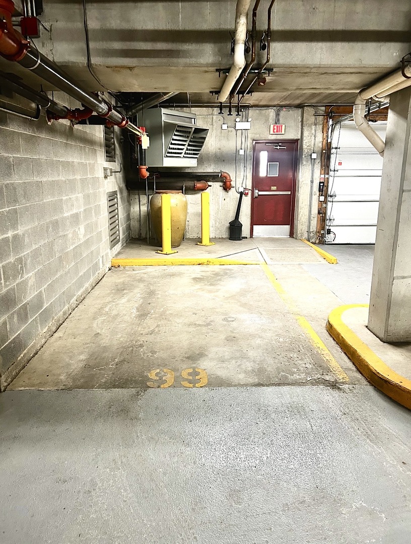 7753 Van Buren Street #401, Forest Park, IL 60130